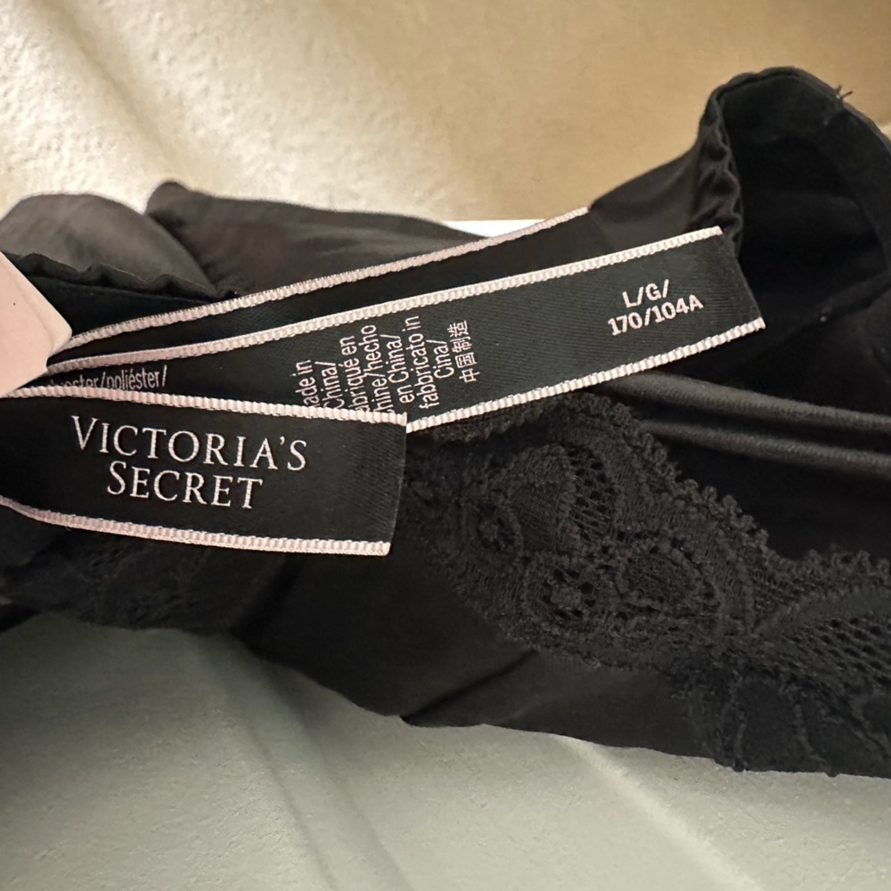 NWT Victoria’s Secret Satin & Lace Embellished Cupped Mini Slip - Picture 15 of 15